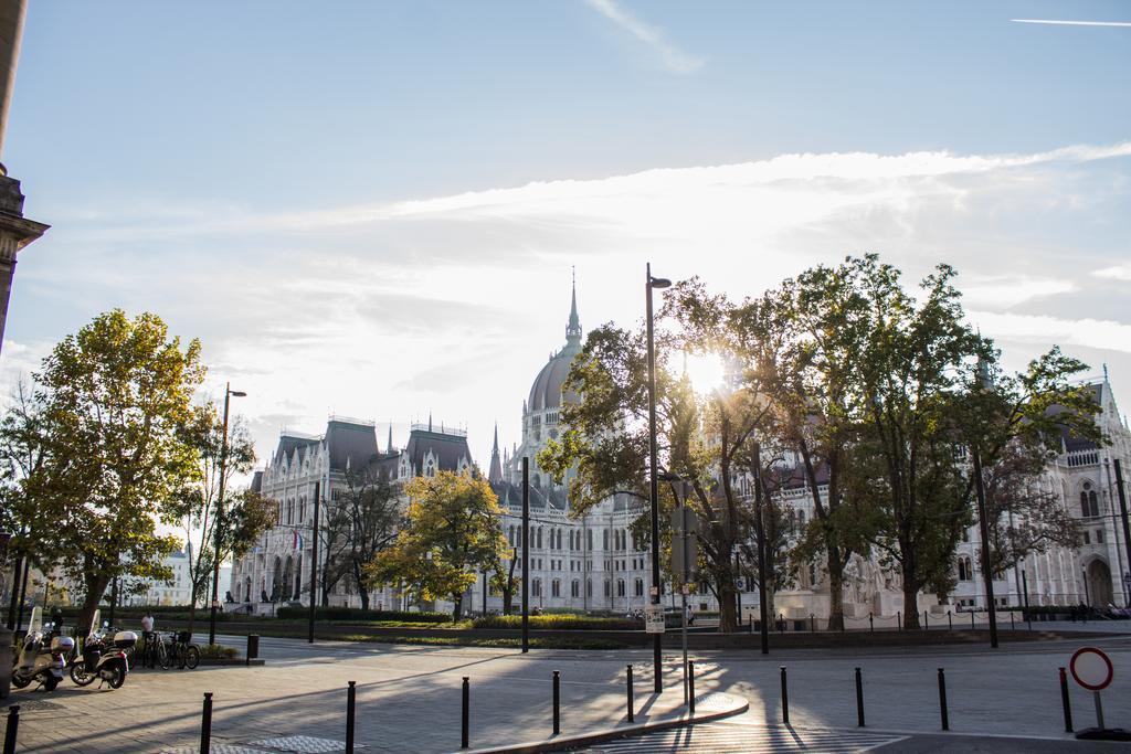 Apartment At Parliament